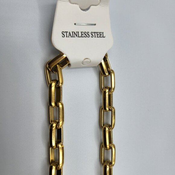 Gold plated stainless  paper clip chain with carabiner zirconia charms NWOT - Picture 4 of 7